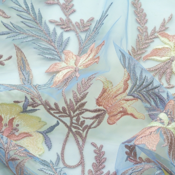 Nástěnné vyšívané květiny