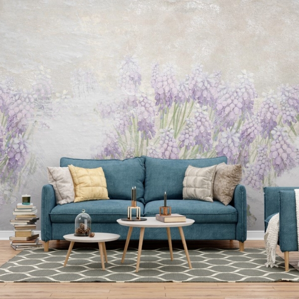 Nástěnná malba louky s kvetoucími safíry